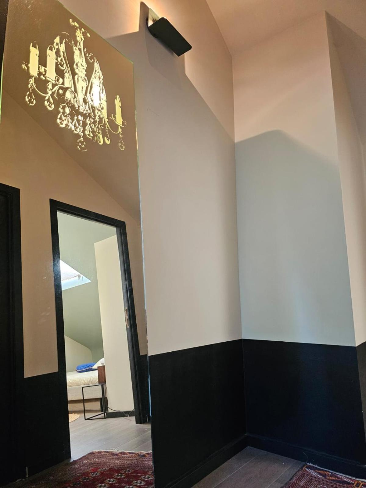 Appartement Sympathique Динан Экстерьер фото